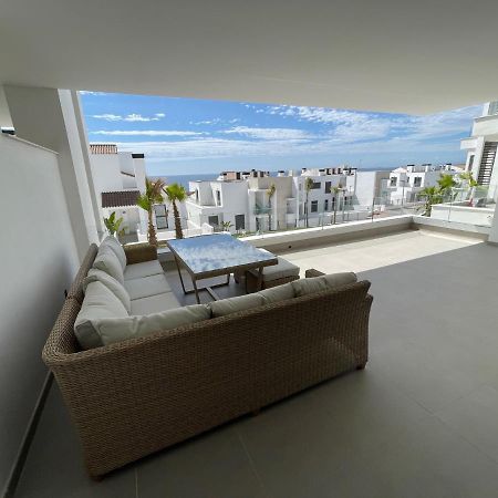 Modern 2 Beds Apartment In Alcaidesa Eksteriør bilde