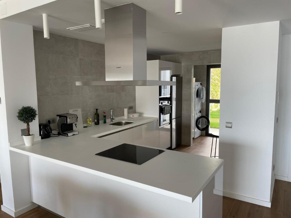 Modern 2 Beds Apartment In Alcaidesa Eksteriør bilde